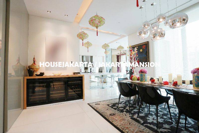 Penthouse Apartement Pakubuwono Residence For Rent Sewa Lease 
