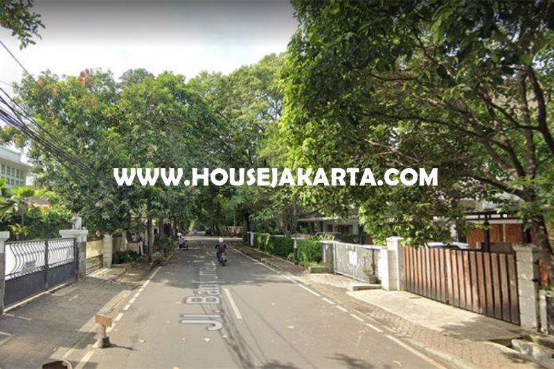 Rumah 2 lantai Jalan Banyumas Menteng Dijual Murah Tanah Persegi daerah Tenang
