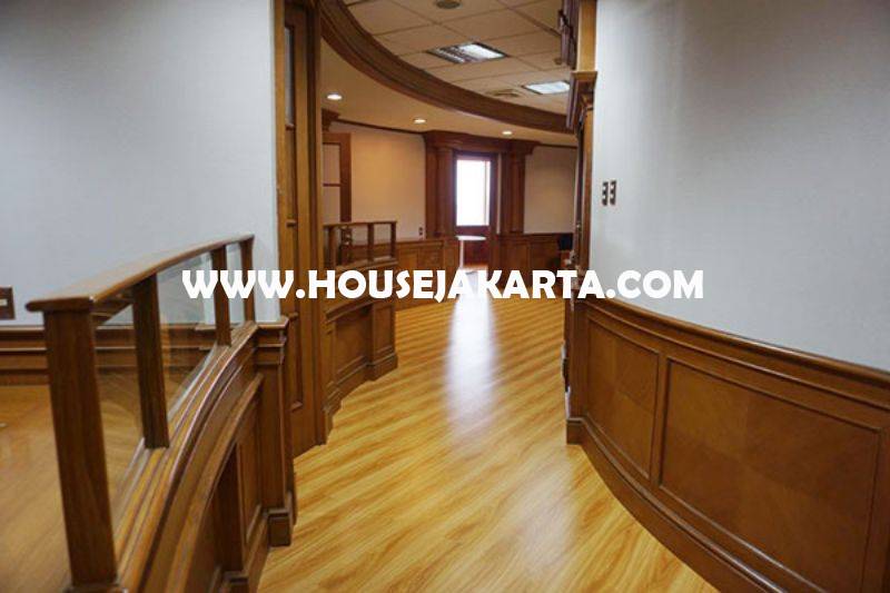 Office space Kantor Menara Sudirman SCBD Dijual Murah 45 juta/m furnished
