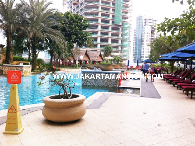 4 Bedroom Airlangga apartment at Ritz Carlton Mega Kuningan For Rent