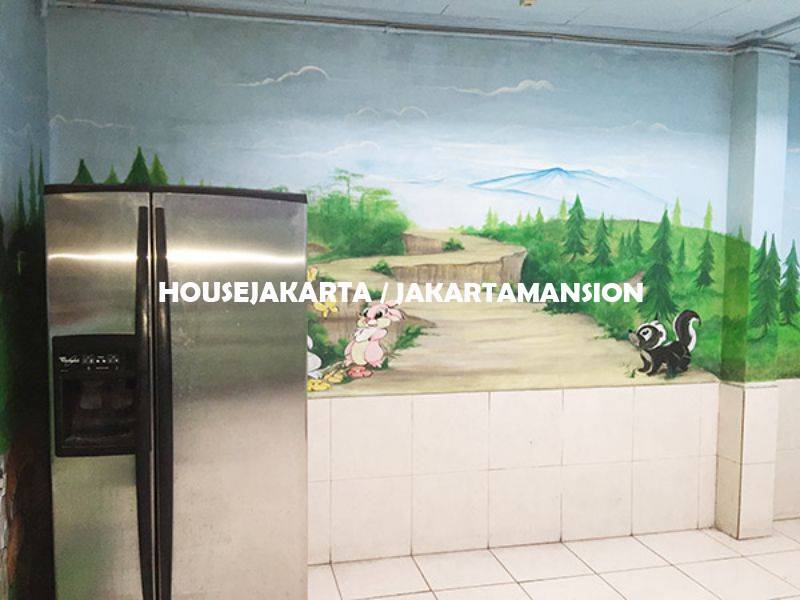 HR1005 House for rent sewa lease at Kebayoran Ex School and day care