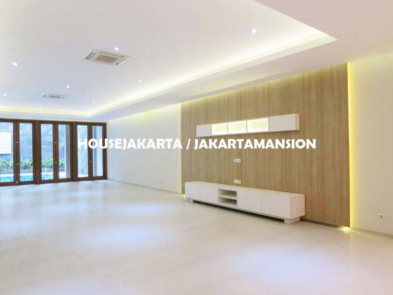 HR1014 House for Rent Sewa Lease at menteng