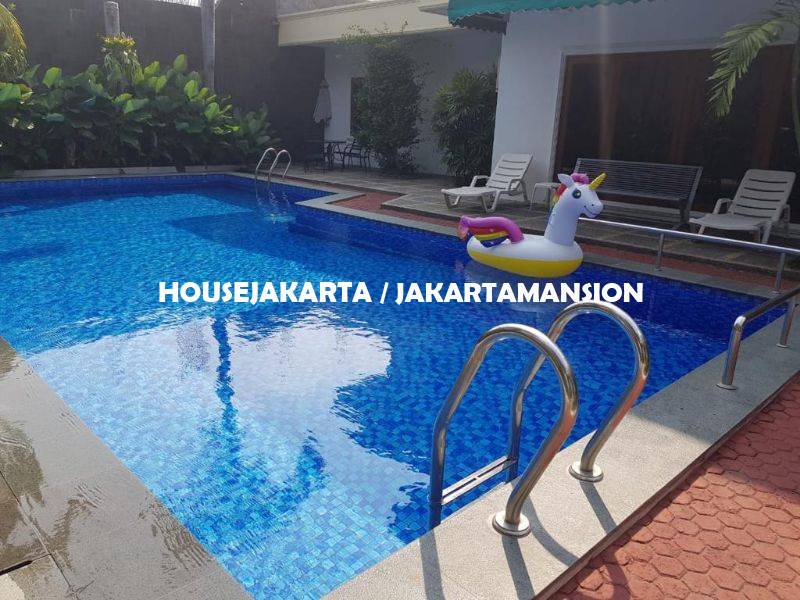 HR1072 House for rent Lease at Cilandak with Swimming Pool