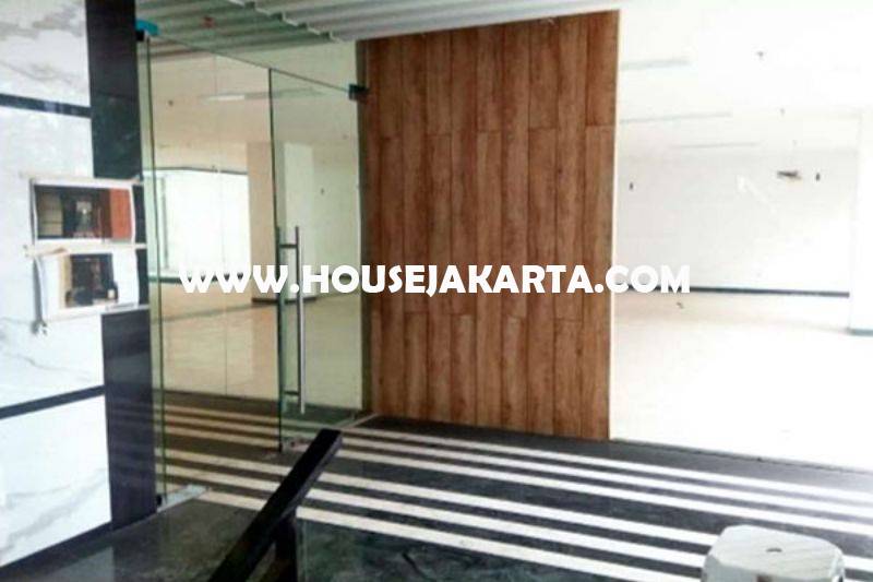 OS1078 Gedung Kantor 7 Lantai Jalan Kebon Sirih Jakarta Pusat Dijual Murah