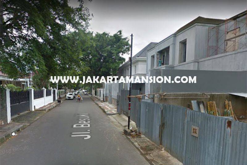 HS1087 Rumah jalan Besuki Menteng Dijual Murah dekat Taman bentuk Kotak