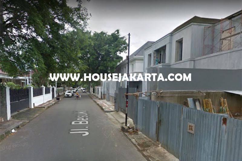 HS1088 Rumah jalan Besuki Menteng Dijual Murah dekat Taman bentuk Kotak