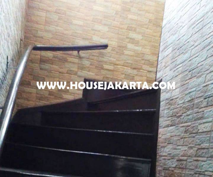 HS1108 Rumah Siap Huni Jalan Imam Bonjol Menteng Dijual Murah Tanah Kotak