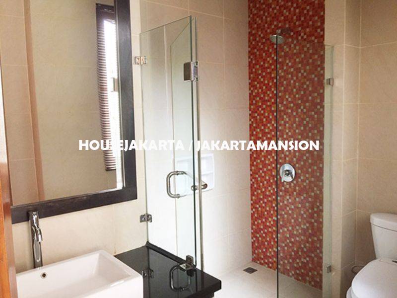 HR1133 Compound for rent sewa lease at kemang