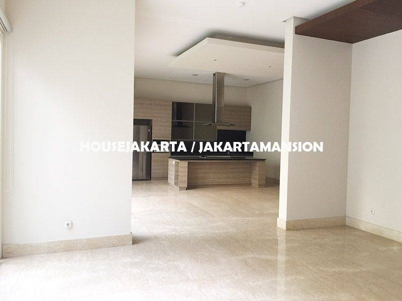 HR1134 House for rent Lease at Pondok Indah with Swimming Pool