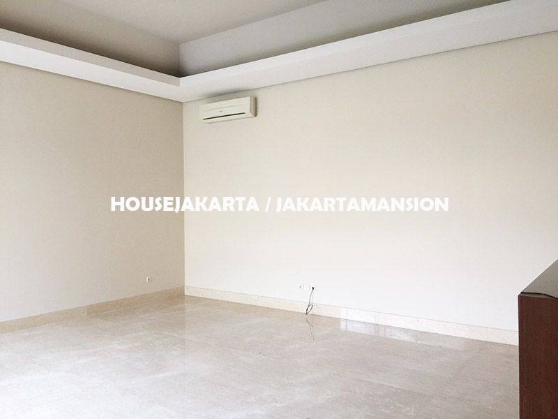 HR1134 House for rent Lease at Pondok Indah with Swimming Pool