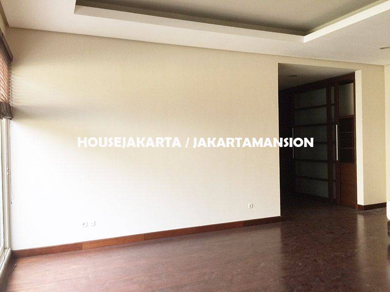 HR1134 House for rent Lease at Pondok Indah with Swimming Pool