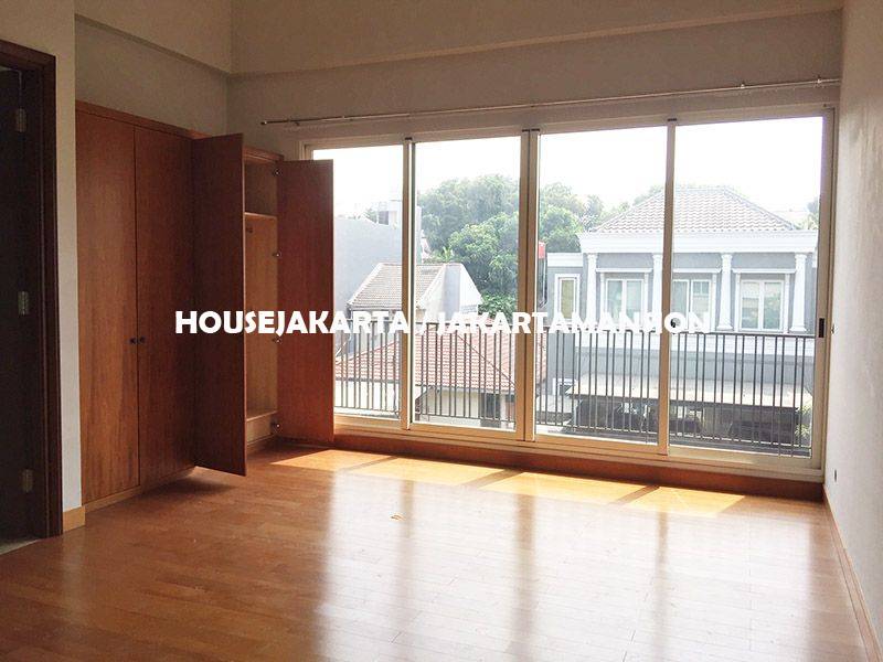 HR1137 House for Rent sewa lease at Pondok indah 