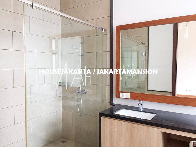 HR1137 House for Rent sewa lease at Pondok indah 