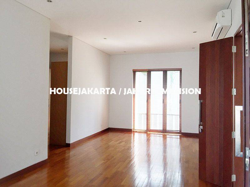 HR1138 House for Rent sewa lease at Cilandak