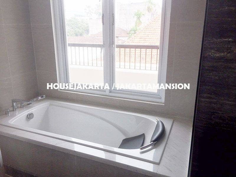 HR1148 Compound for rent sewa lease at kemang