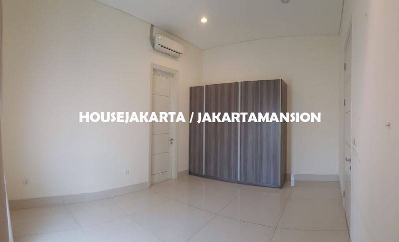 HR1150 House for Rent sewa lease at Pondok indah