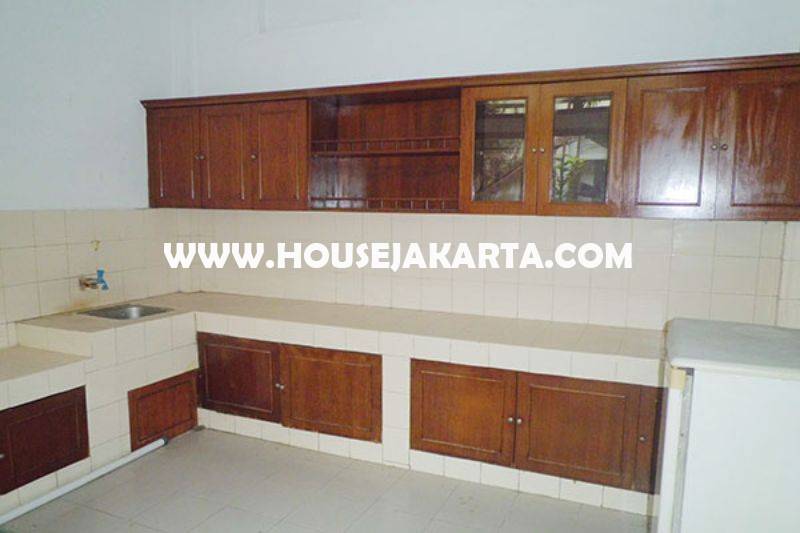 HS1193 Rumah Jalan Besuki Menteng Dijual Murah hitung Tanah Kotak daerah asri