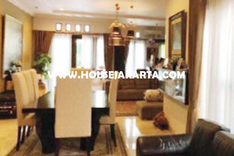 HS1225 Rumah Bagus jalan Jambu Menteng Dijual Murah 40M Persegi Siap Pakai