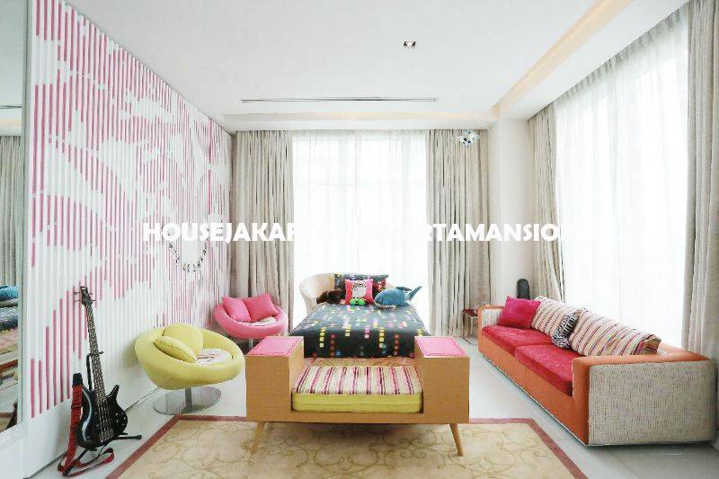AR1233 Penthouse Apartement Pakubuwono Residence For Rent Sewa Lease 