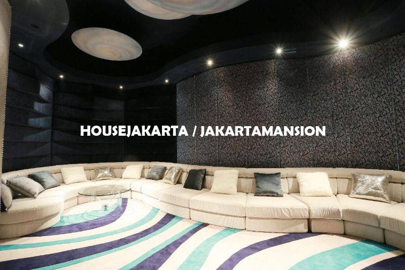 AR1233 Penthouse Apartement Pakubuwono Residence For Rent Sewa Lease 