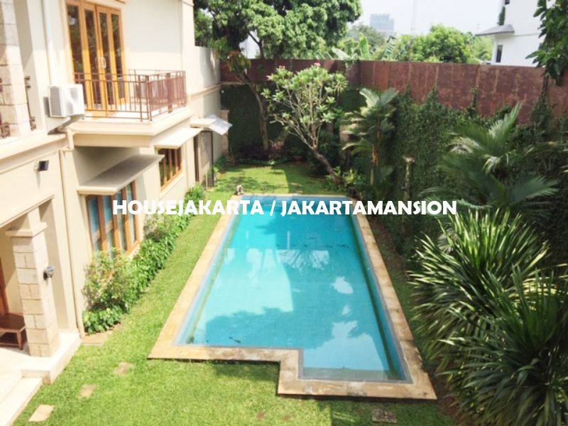 HR1247 Compound House for rent at Ampera close to kemang