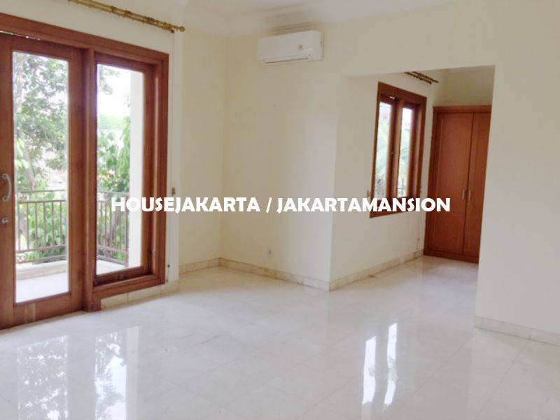 HR1247 Compound House for rent at Ampera close to kemang