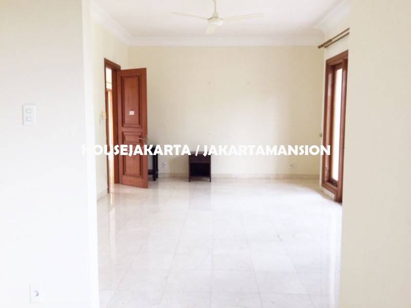 HR1247 Compound House for rent at Ampera close to kemang