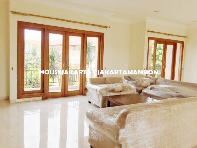 HR1247 Compound House for rent at Ampera close to kemang