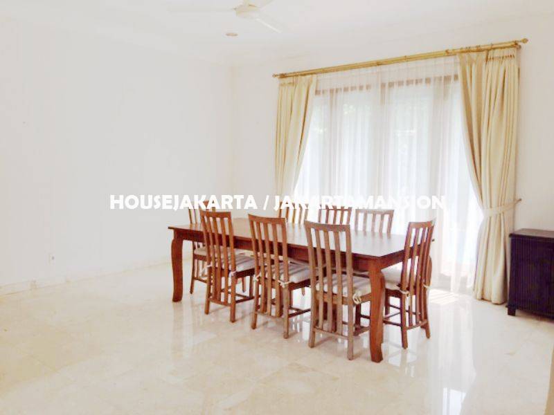 HR1247 Compound House for rent at Ampera close to kemang