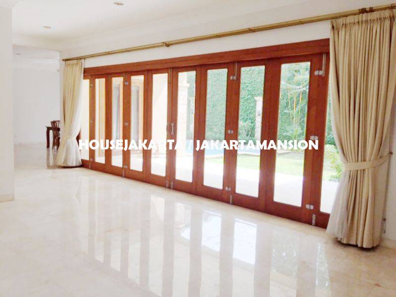 HR1247 Compound House for rent at Ampera close to kemang