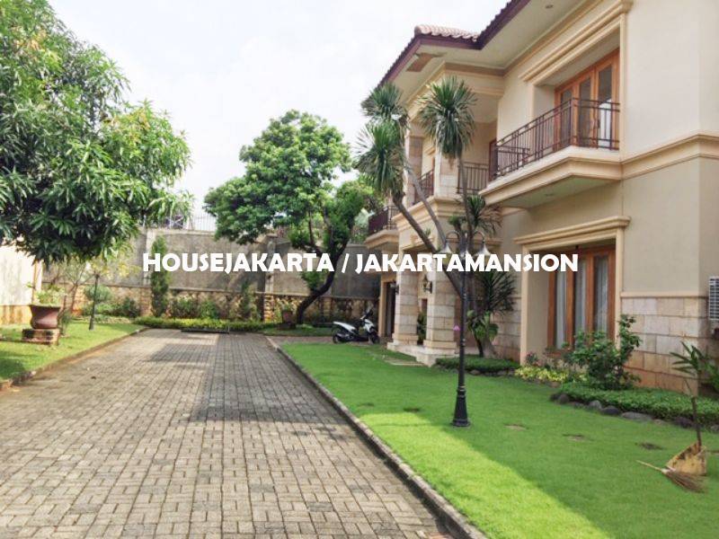 HR1247 Compound House for rent at Ampera close to kemang