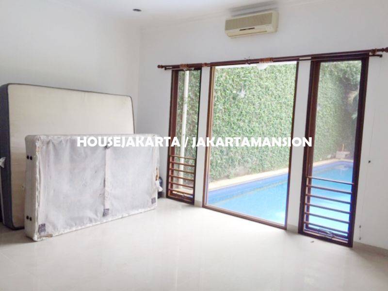 HR1248 Compound House for rent at Pejaten close to kemang 
