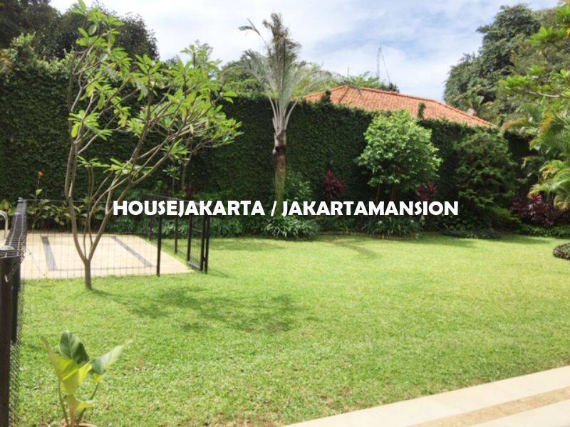 HR1248 Compound House for rent at Pejaten close to kemang 