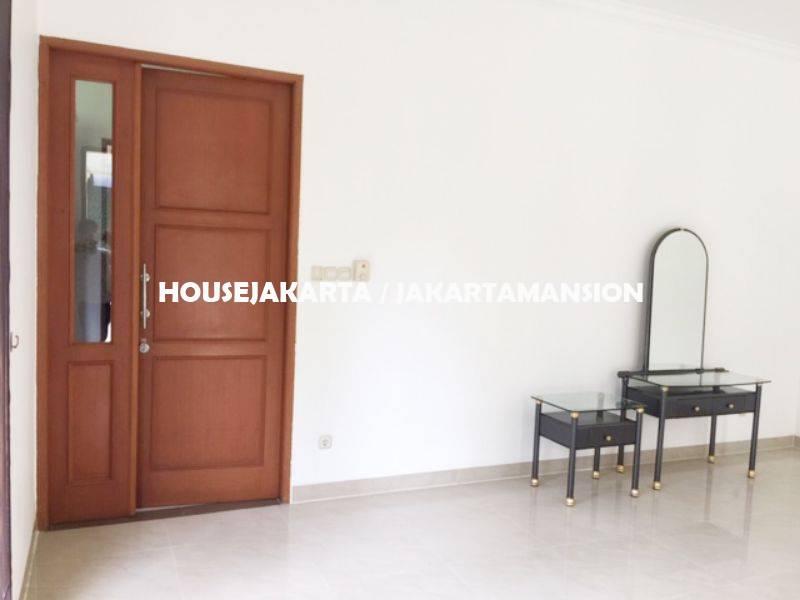 HR1248 Compound House for rent at Pejaten close to kemang 