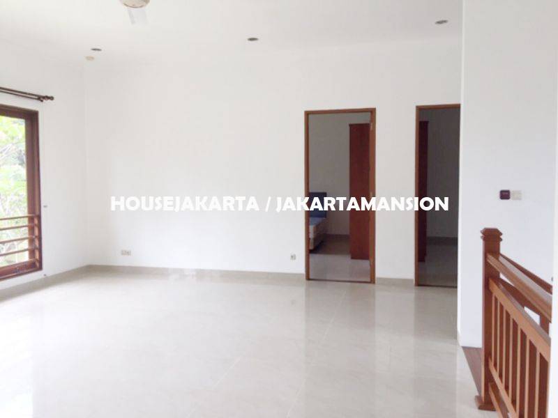 HR1248 Compound House for rent at Pejaten close to kemang 