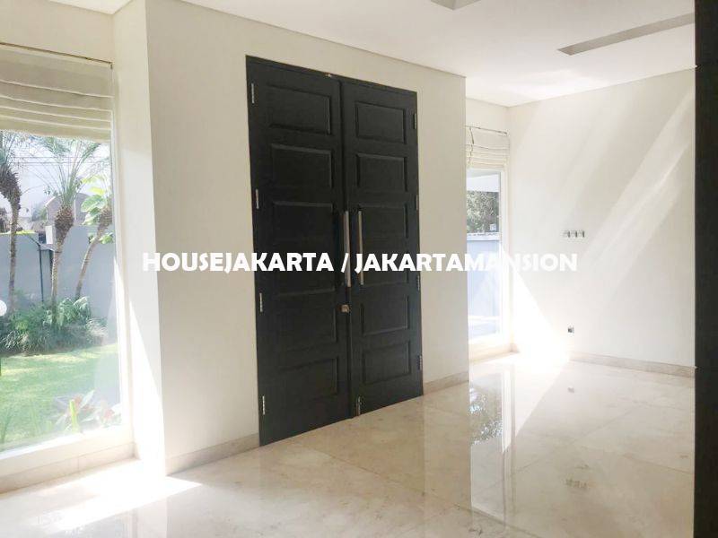 HR1255 House for Rent sewa lease at Pondok Indah close to JIS