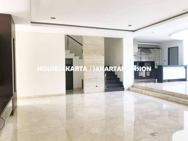 HR1255 House for Rent sewa lease at Pondok Indah close to JIS