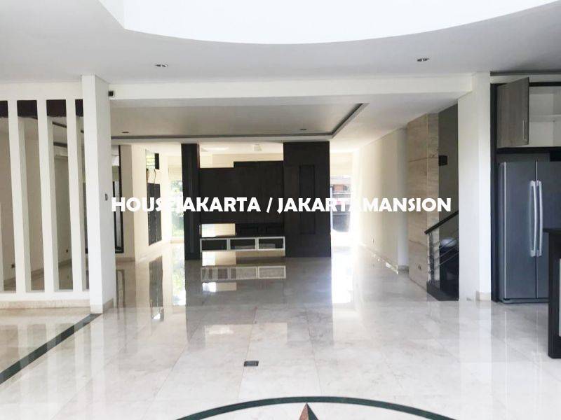 HR1255 House for Rent sewa lease at Pondok Indah close to JIS