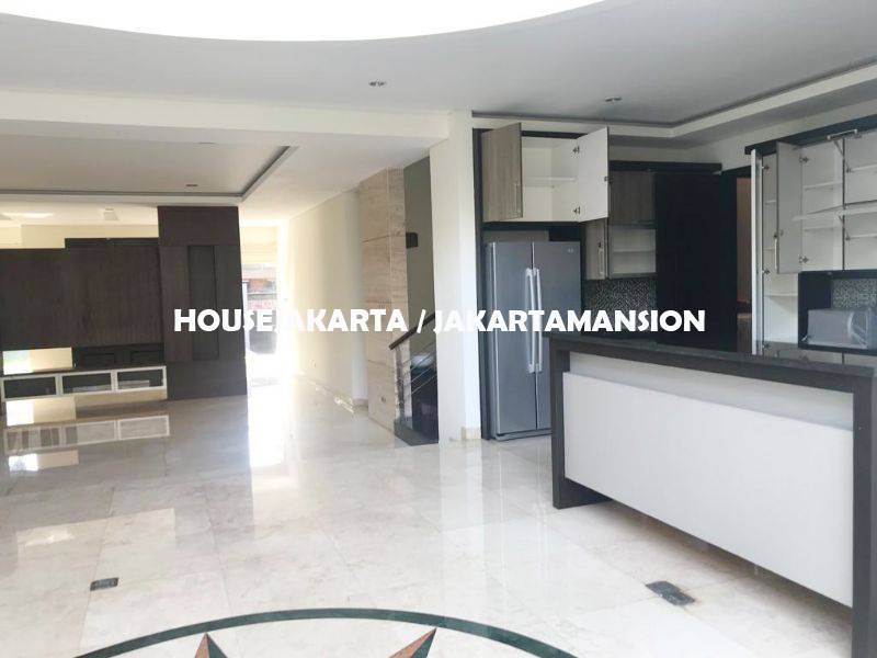 HR1255 House for Rent sewa lease at Pondok Indah close to JIS