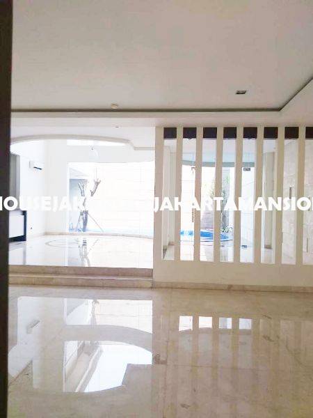 HR1255 House for Rent sewa lease at Pondok Indah close to JIS