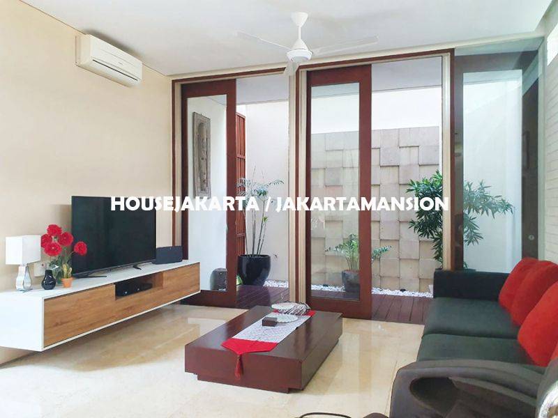 HR1263 Brand New Town House for rent sewa lease at Kemang