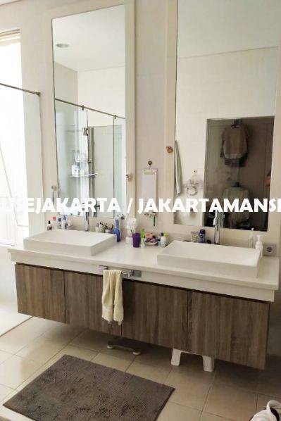 HR1263 Brand New Town House for rent sewa lease at Kemang