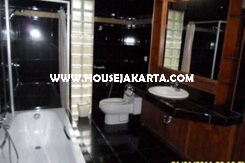 HS1303 Rumah Jalan Suwiryo Menteng Hitung Tanah luas 1250m Dijual Murah 100juta/m Jarang Ada