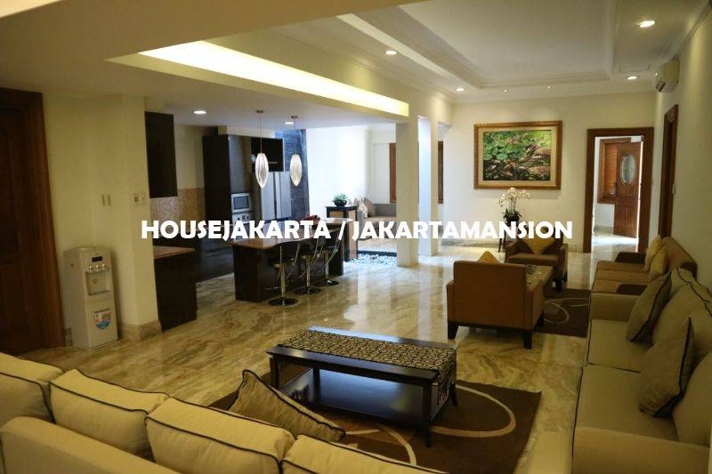 HR1308 House for rent at menteng 