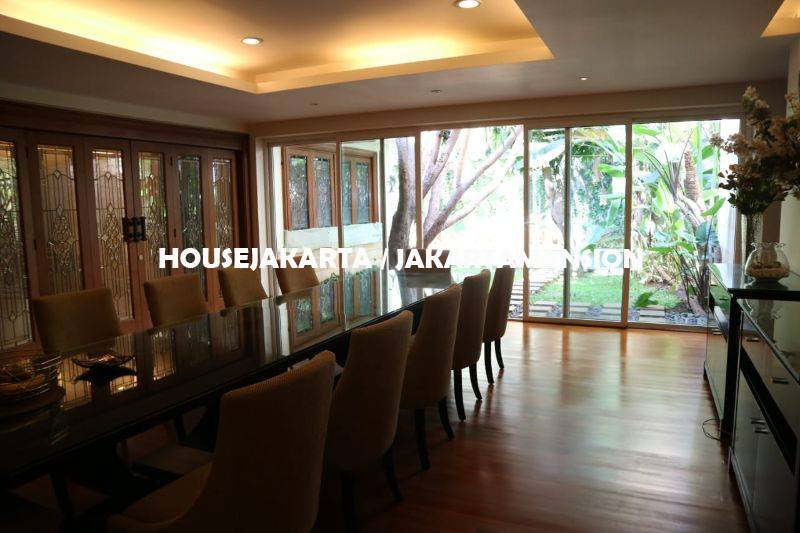 HR1308 House for rent at menteng 