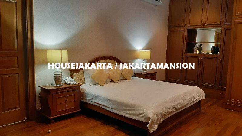 HR1308 House for rent at menteng 