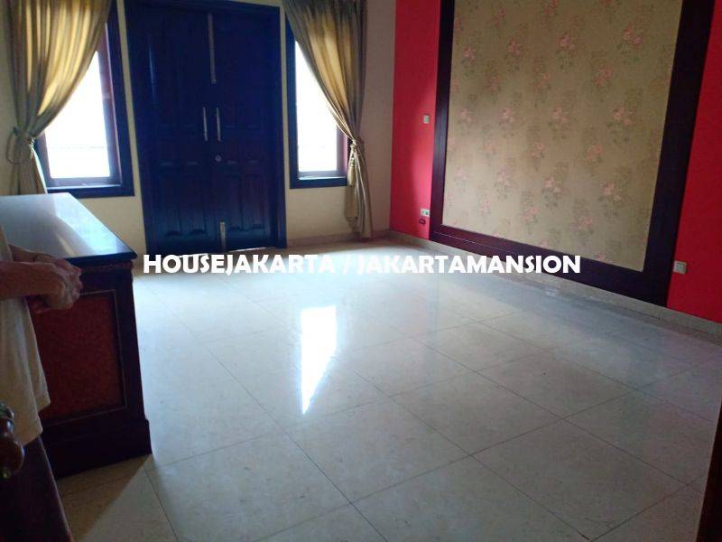 HR1310 House for rent at menteng