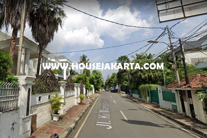 HS1312 Rumah 2 lantai Jalan Ki Mangunsarkoro Menteng Jakarta Pusat Dijual Murah Tanah Persegi