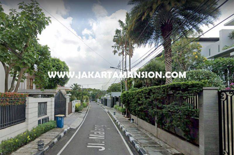 HS1319 Rumah Jalan Malang Menteng Dijual Murah Tanah Persegi Golongan C
