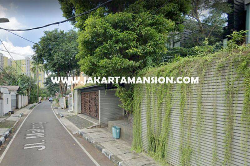 HS1319 Rumah Jalan Malang Menteng Dijual Murah Tanah Persegi Golongan C